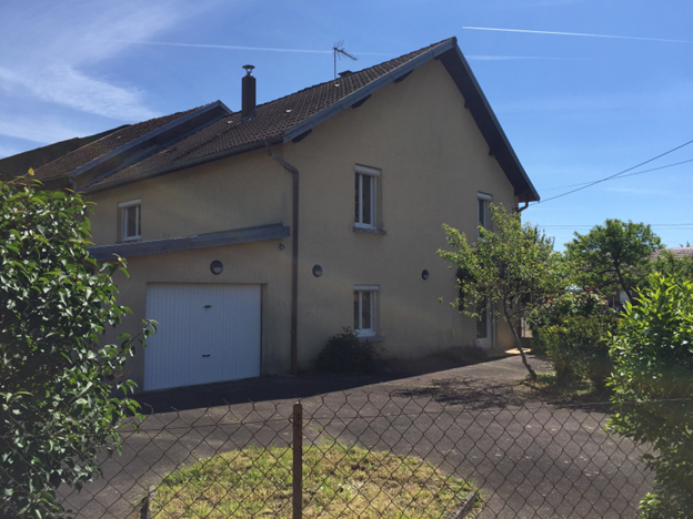 Extérieur d'une maison pour symboliser les interventions à domiciles